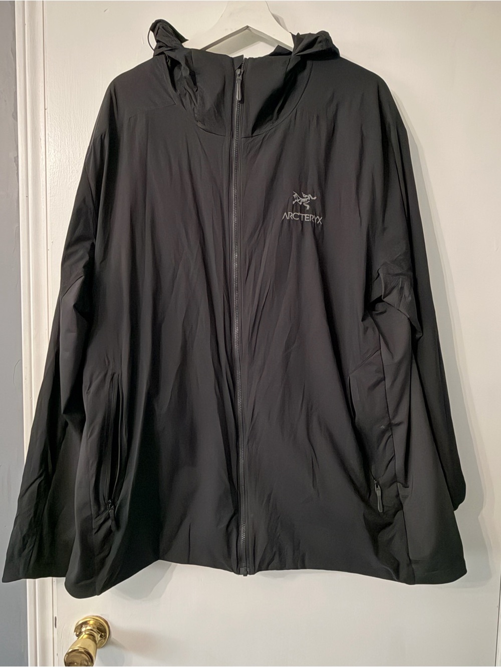 Men’s Arc'teryx Black Hooded Windbreaker Jacket